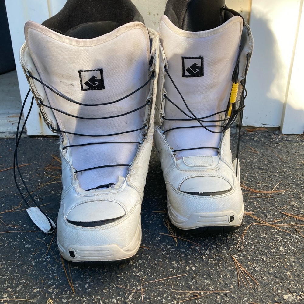 Men’s Burton boots